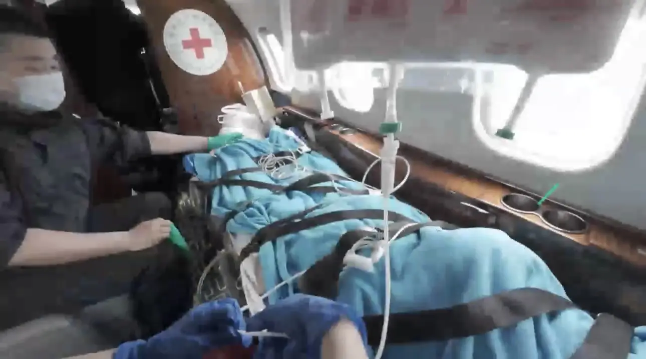 Long-distance medical transport for patients